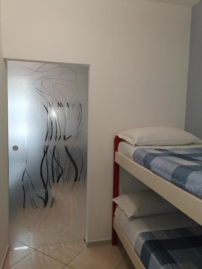 Beb I Portici Bed and Breakfast Τσερνόμπιο Εξωτερικό φωτογραφία