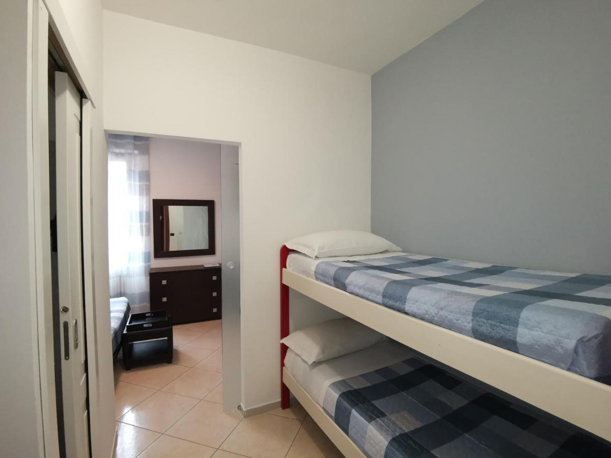 Beb I Portici Bed and Breakfast Τσερνόμπιο Εξωτερικό φωτογραφία