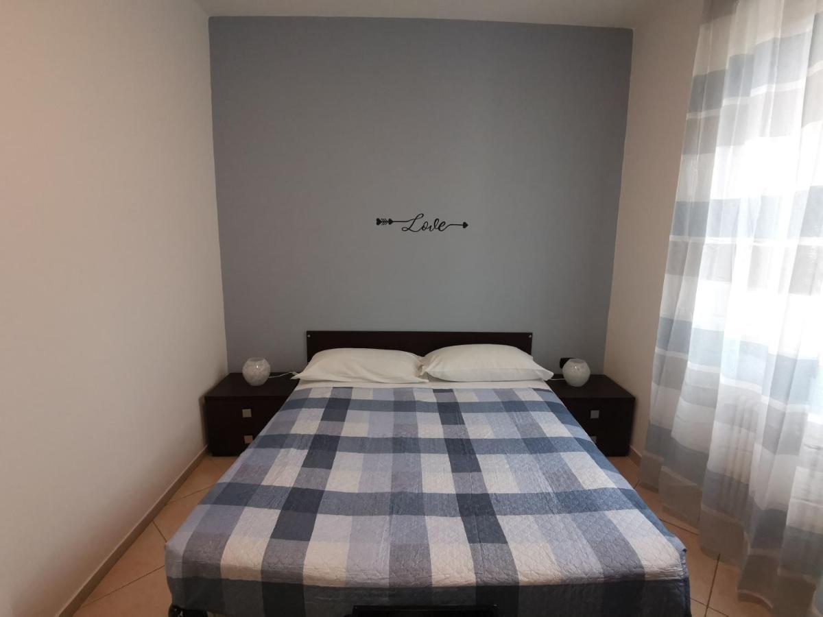 Beb I Portici Bed and Breakfast Τσερνόμπιο Εξωτερικό φωτογραφία