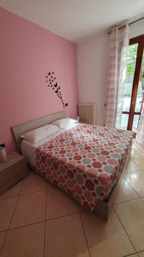 Beb I Portici Bed and Breakfast Τσερνόμπιο Εξωτερικό φωτογραφία
