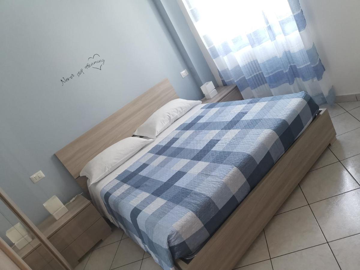 Beb I Portici Bed and Breakfast Τσερνόμπιο Εξωτερικό φωτογραφία