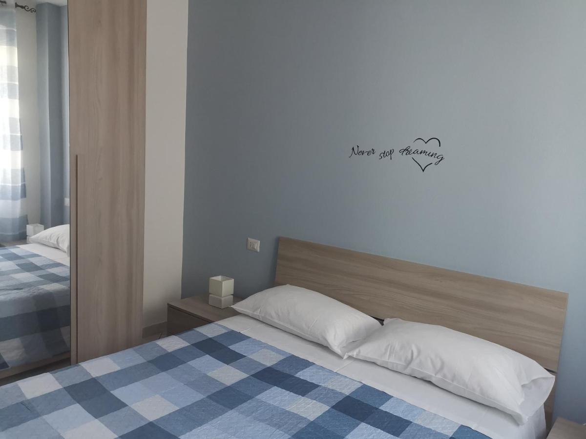 Beb I Portici Bed and Breakfast Τσερνόμπιο Εξωτερικό φωτογραφία