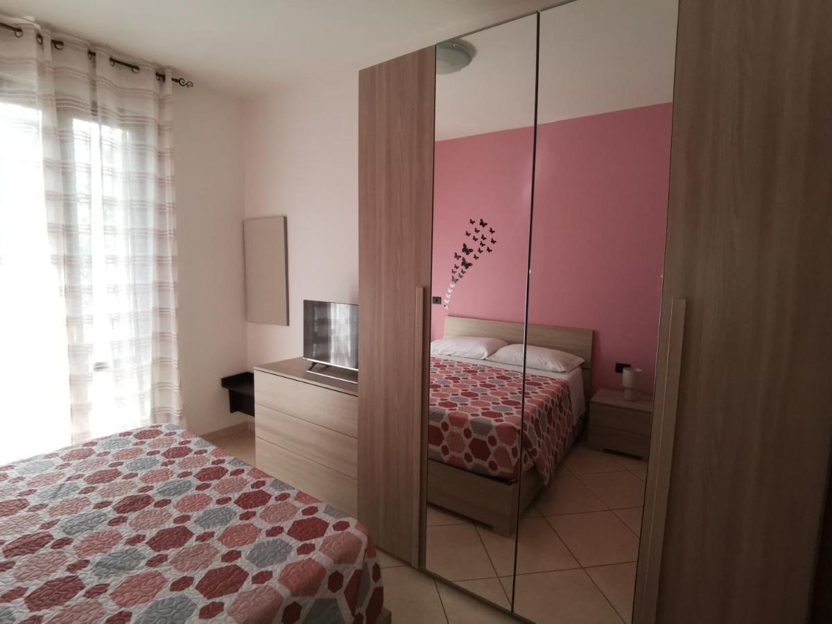 Beb I Portici Bed and Breakfast Τσερνόμπιο Εξωτερικό φωτογραφία
