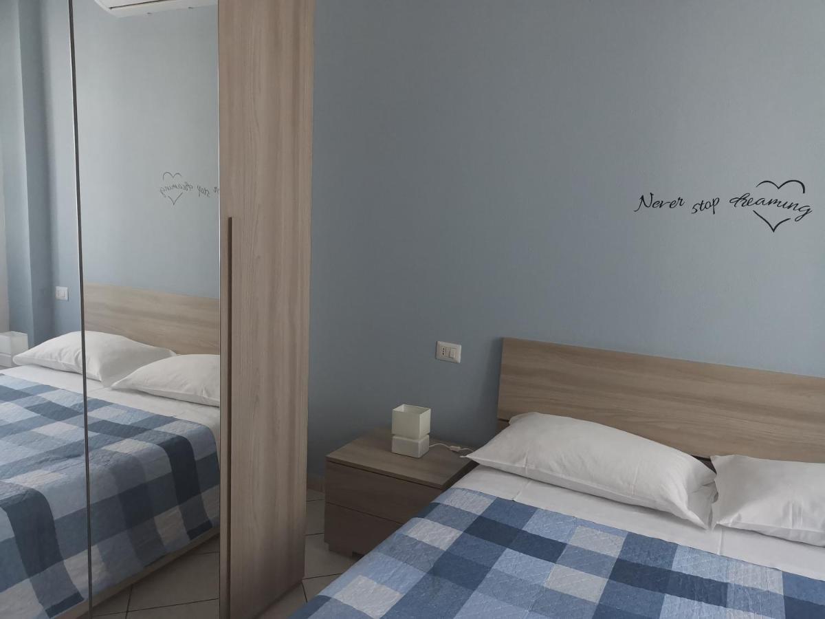 Beb I Portici Bed and Breakfast Τσερνόμπιο Εξωτερικό φωτογραφία
