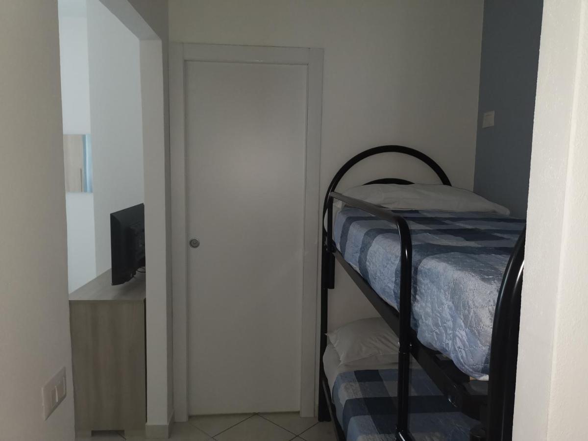 Beb I Portici Bed and Breakfast Τσερνόμπιο Εξωτερικό φωτογραφία