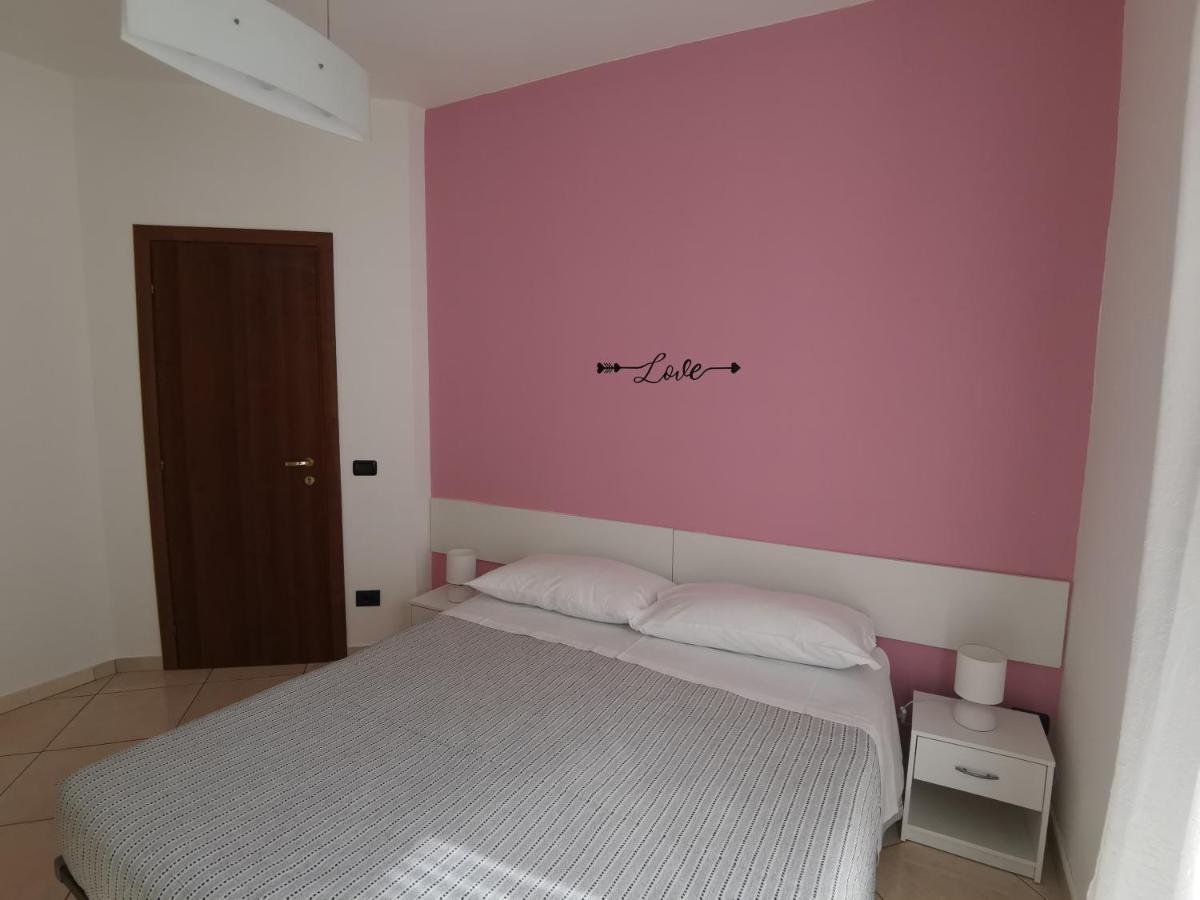 Beb I Portici Bed and Breakfast Τσερνόμπιο Εξωτερικό φωτογραφία