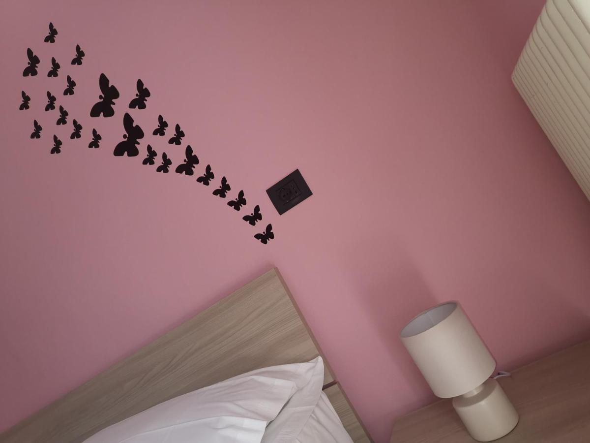 Beb I Portici Bed and Breakfast Τσερνόμπιο Εξωτερικό φωτογραφία