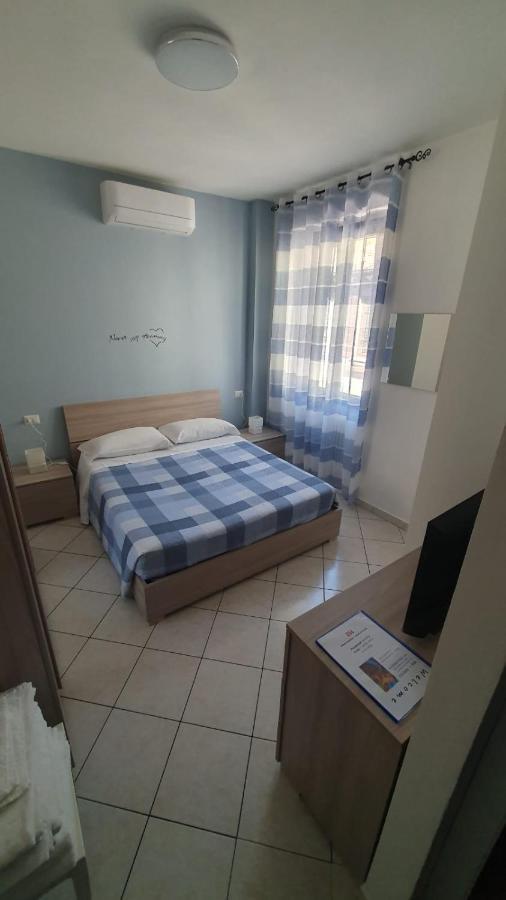 Beb I Portici Bed and Breakfast Τσερνόμπιο Εξωτερικό φωτογραφία