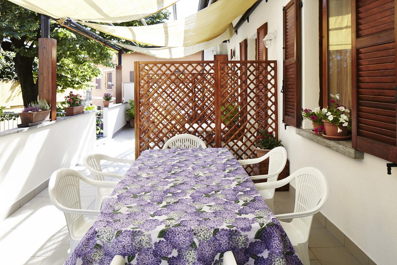 Beb I Portici Bed and Breakfast Τσερνόμπιο Εξωτερικό φωτογραφία