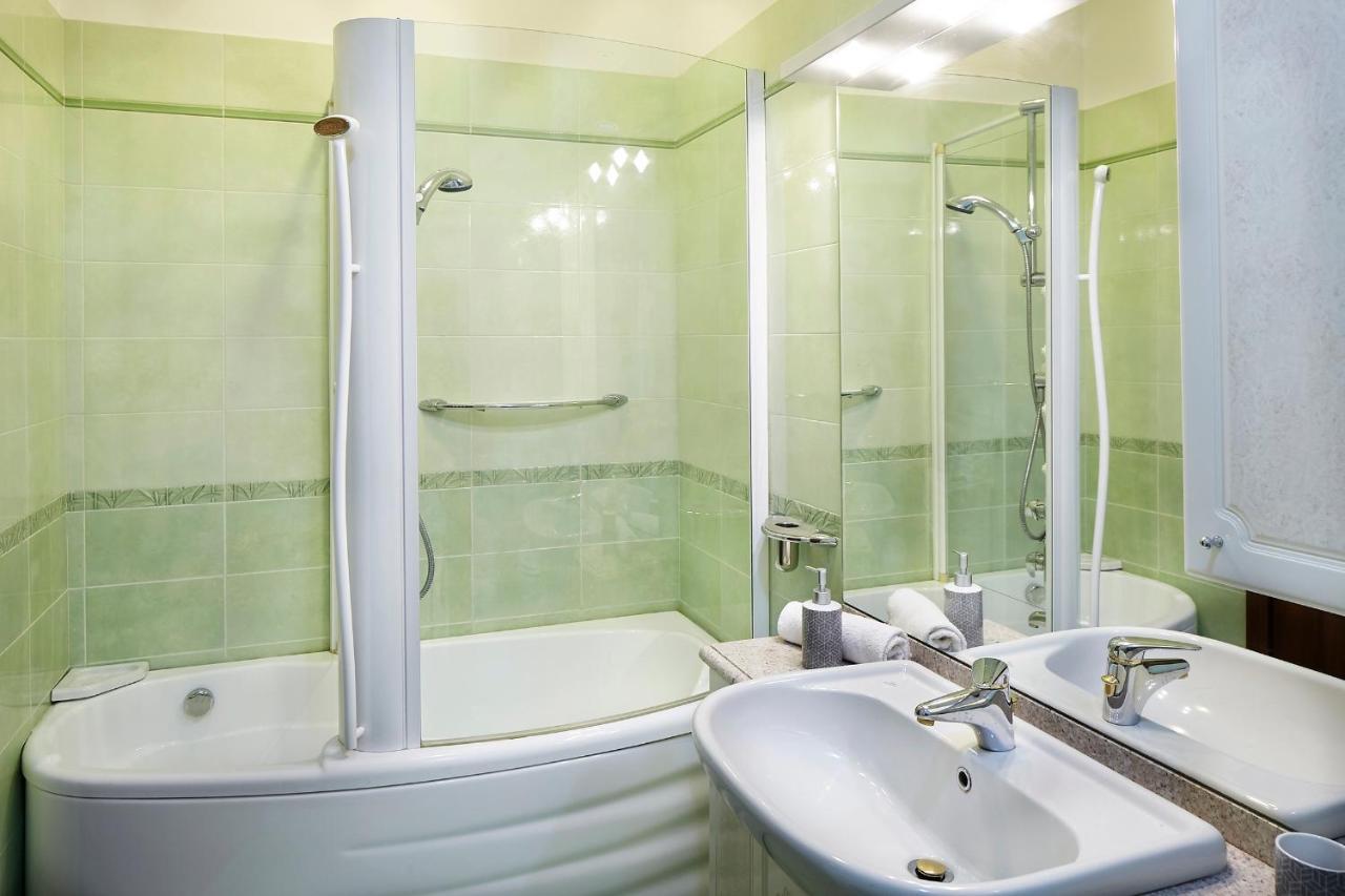 Beb I Portici Bed and Breakfast Τσερνόμπιο Εξωτερικό φωτογραφία