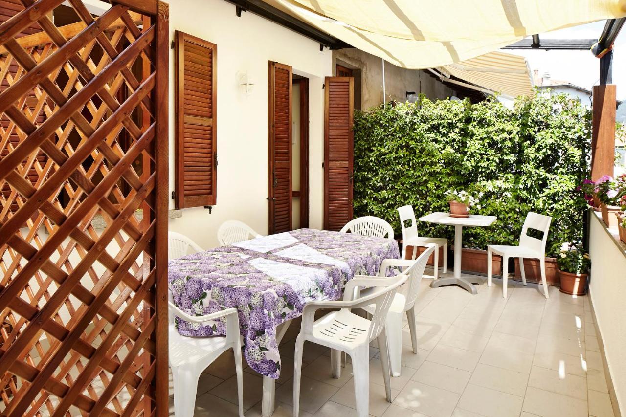 Beb I Portici Bed and Breakfast Τσερνόμπιο Εξωτερικό φωτογραφία